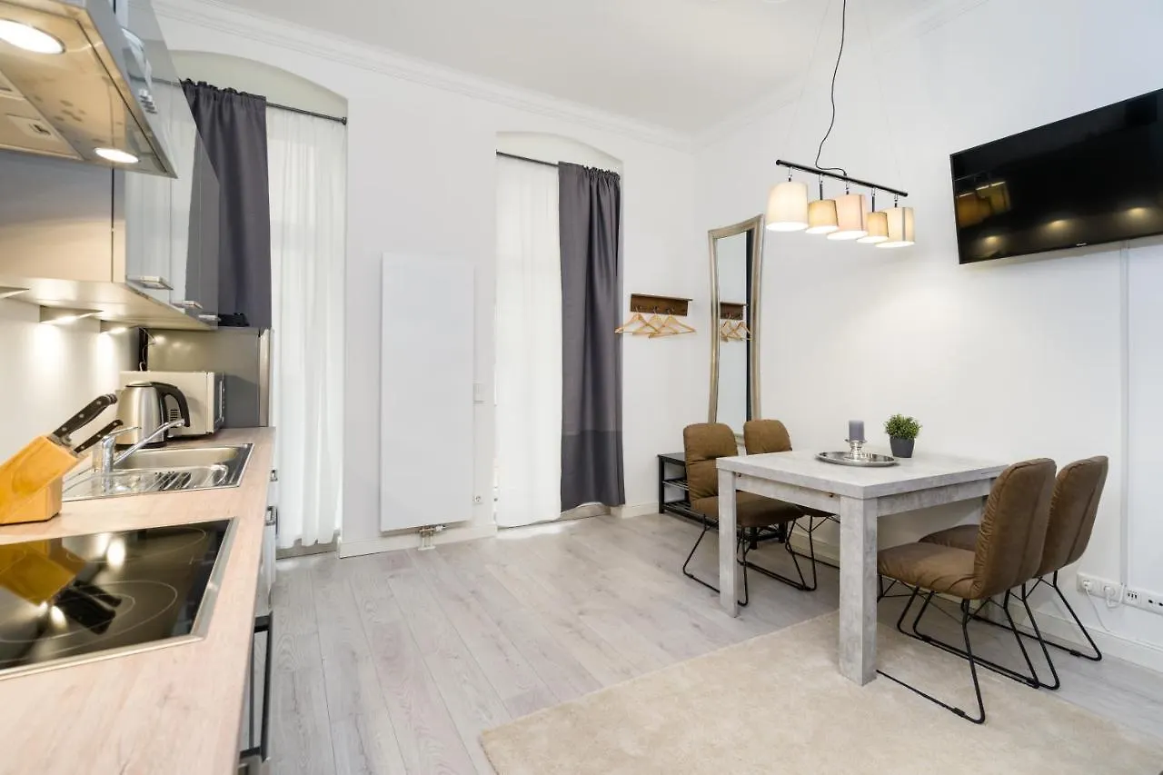 The Lohmeyerstr Hh, 2 Bed Rooms Up To 5 People Berlin 0*,